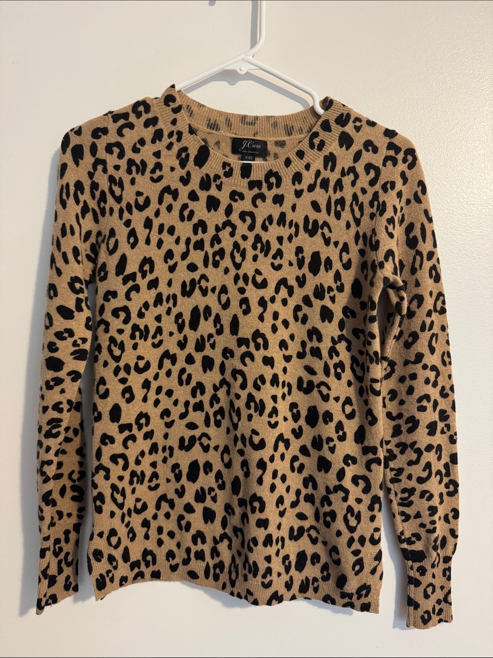 100% Cashmere J Crew Leopard Sweater - Picture 2 of 5